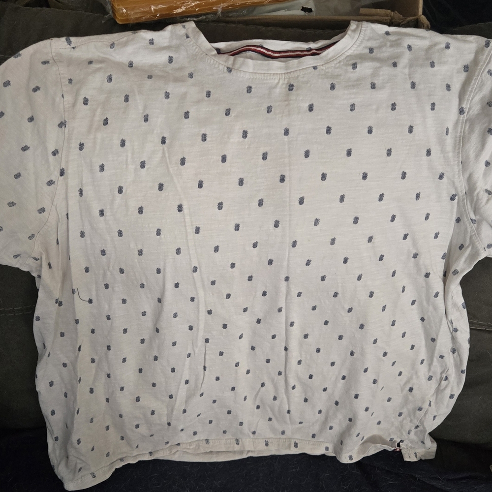 Lot Of 2: International Report White Polo Shirt And Reverse Threads Tshirts